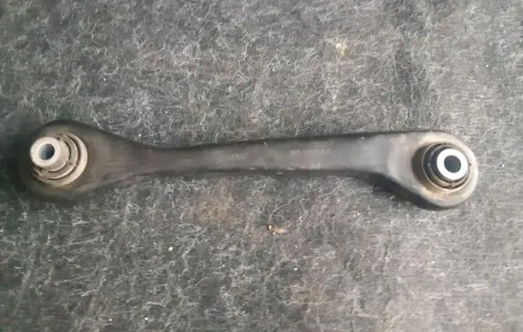 Volkswagen PASSAT B6 Rear control arm 1K0501530C
