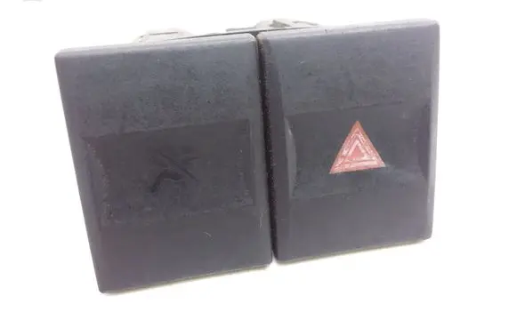 Ford Mondeo Mk III Hazard light switch D3L0A 2S7T13A350EA