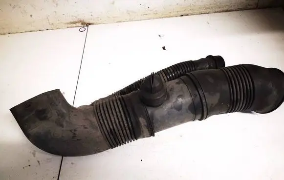 BMW 5 E39 Air intake hose/pipe 13712247004 1371-2247004
