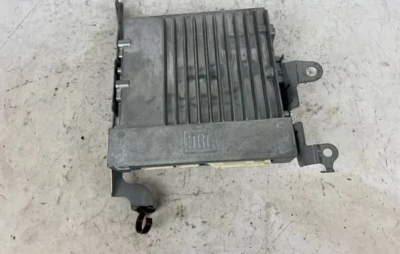 Toyota Mirai II Sound amplifier 8628062050