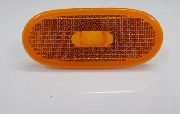 Mercedes-Benz Sprinter W907 W910 Front reflector A9109067700