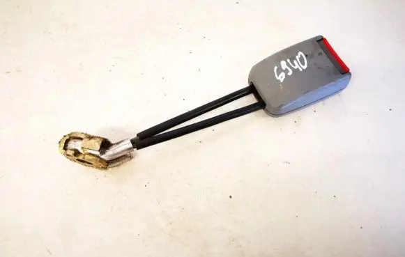 Volkswagen New Beetle Rear seatbelt buckle 1c0858675 1c0858675fcp