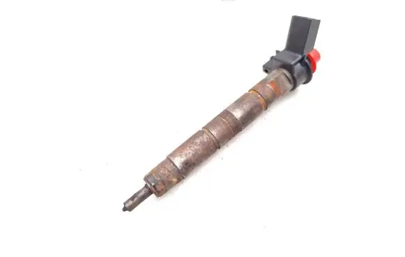 BMW 3 E90 E91 Fuel injector 7797877 0445116001