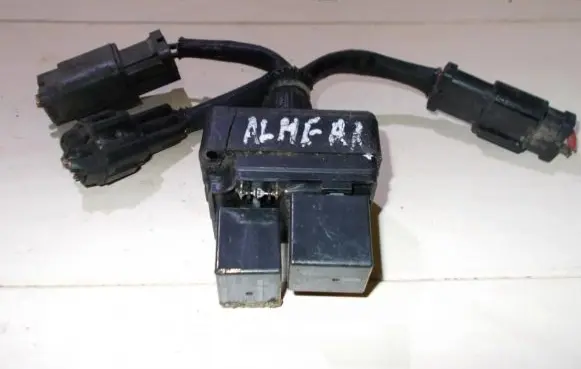 Nissan Almera Fuse box set 476051m200