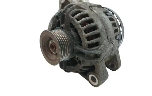 Toyota Yaris Generator/alternator 270600J061