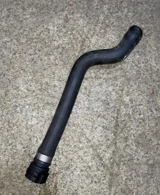 BMW 5 E39 Engine coolant pipe/hose 11532247820