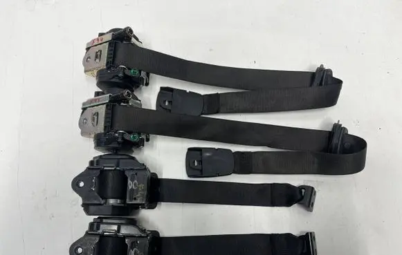 BMW 2 F44 Set of seat belts 