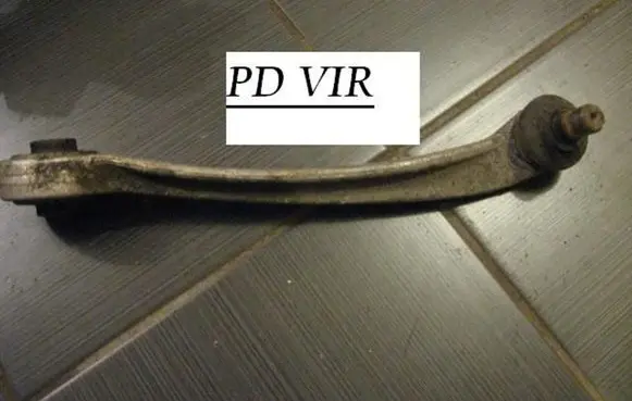 Volkswagen PASSAT B5 Front lower control arm/wishbone 8D0407508E