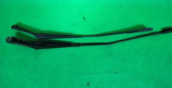Audi A6 S6 C7 4G Front wiper blade arm 4G1955408D 4G1955407D