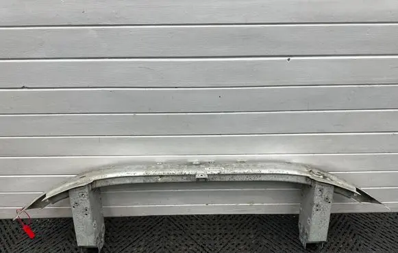BMW 5 G30 G31 G38 Front bumper cross member 7385288
