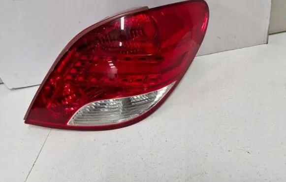 Peugeot 207 Rear/tail lights 9686565980