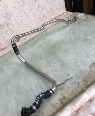 Mercedes-Benz GLC C254 Engine coolant pipe/hose