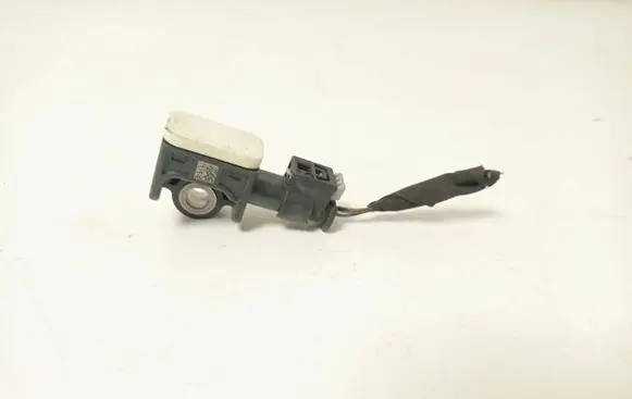 Mercedes-Benz A W176 Airbag deployment crash/impact sensor A1668210151