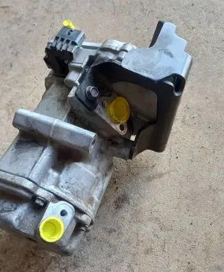Renault Clio V Air conditioning (A/C) compressor (pump) 926008231R 0424001412 EBBA27C