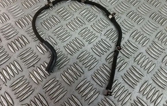 Volvo S60 Fuel return line/hose 30750916