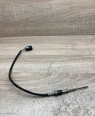 BMW 7 G11 G12 Exhaust gas temperature sensor 8570234 HU265700