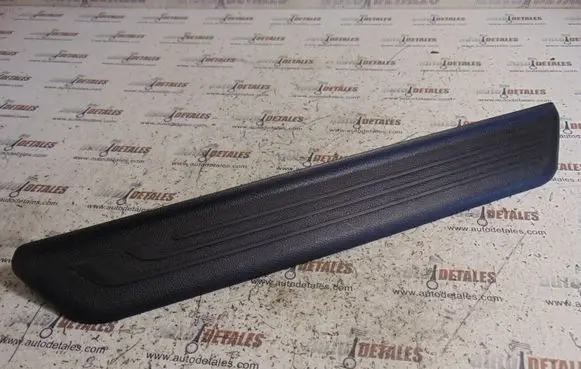 Hyundai i40 Front sill trim cover 858733Z000