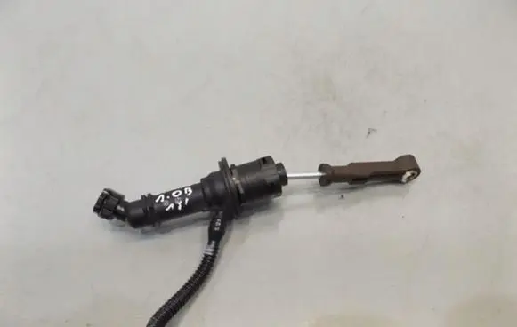 Dacia Sandero Clutch slave cylinder 