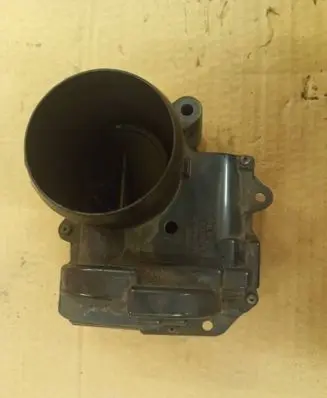 Peugeot 5008 Throttle body valve V760491880