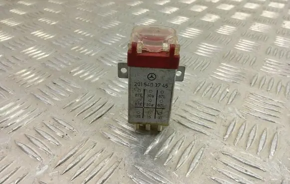 Mercedes-Benz E W124 Other relay 2015403745