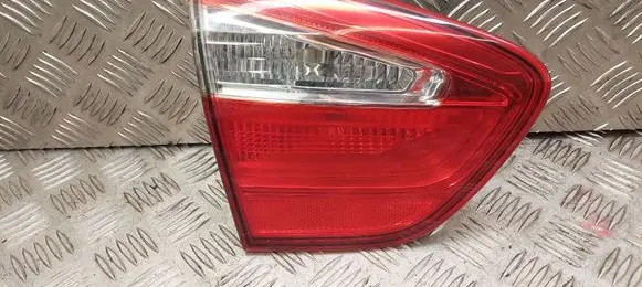 KIA Rio Tailgate rear/tail lights 924031W2