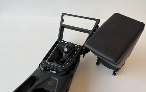 Volkswagen Polo VI Center console 2G1863241L 6F0864207AE