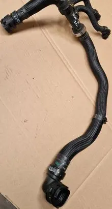 Citroen DS4 Engine coolant pipe/hose 9823464880