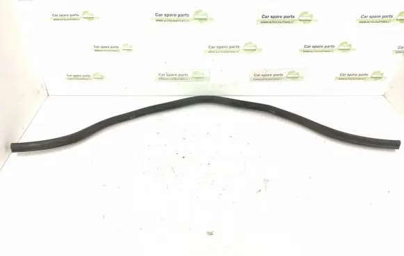 Engine bonnet/hood sound/heat insulation