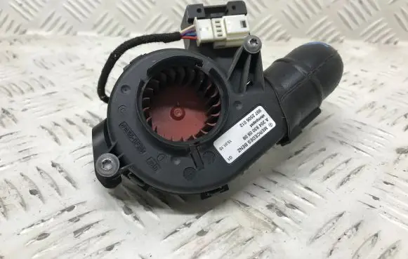 Mercedes-Benz C W204 Engine control unit/module fan A2048321445 A2048300808