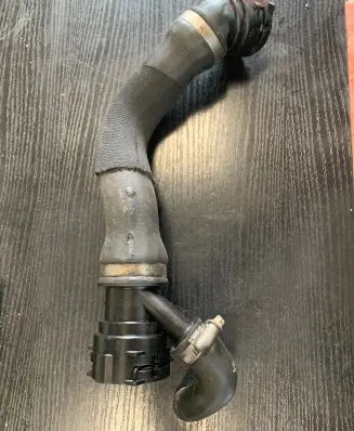 BMW 7 E65 E66 Engine coolant pipe/hose 7789724