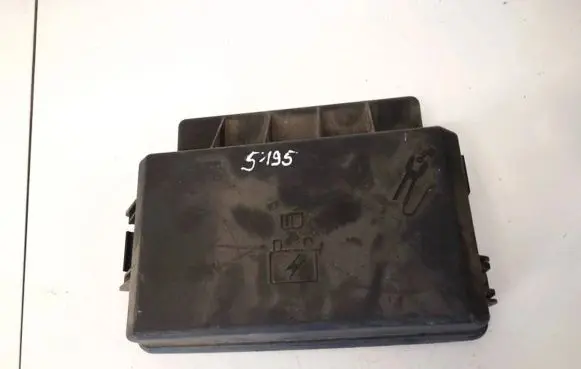 Chrysler 300 - 300C Fuse box cover 7140191430 16238ac