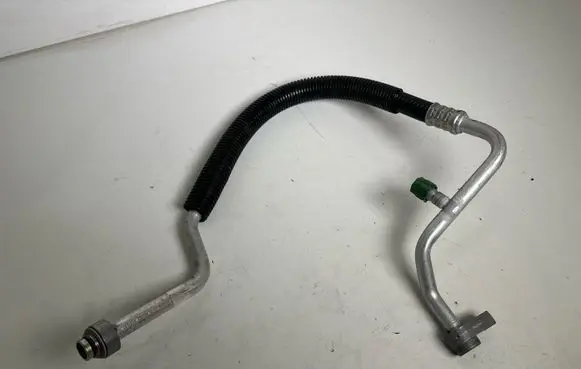 Ford Mustang VI Air conditioning (A/C) pipe/hose JR3B19N602