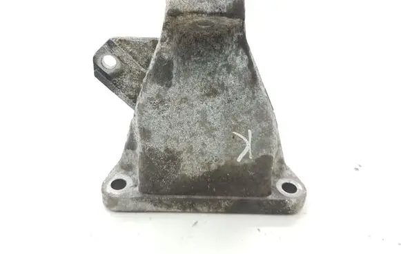 Audi A6 S6 C5 4B Engine mounting bracket 4B0199308