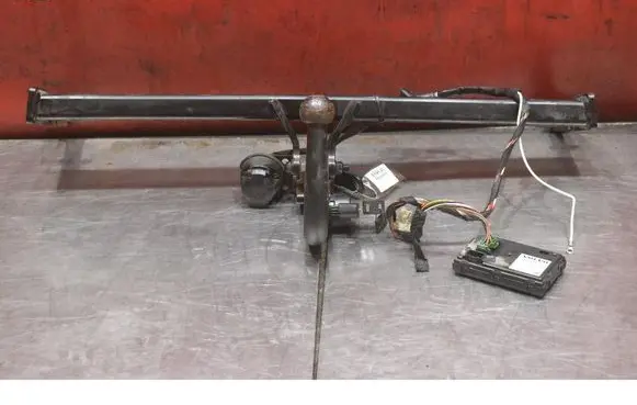 Volvo V40 Tow bar set 30756549