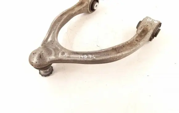 Mercedes-Benz C AMG W205 Front control arm 2053305601 A2053305601