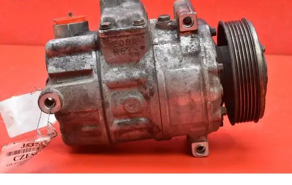 Volkswagen PASSAT B5.5 Air conditioning (A/C) compressor (pump) 1K0820803Q