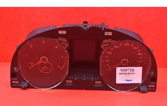 Volkswagen PASSAT B6 Speedometer (instrument cluster) 3C0920871T
