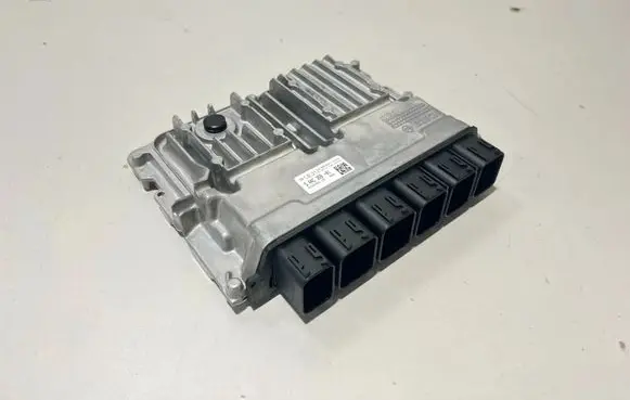 BMW 5 G30 G31 G38 Engine control unit/module 5A4C359 5A56342