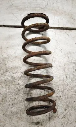 Nissan Terrano Rear coil spring