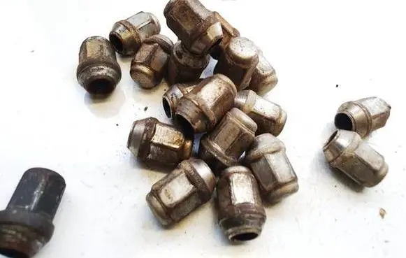 Honda FR-V Nuts/bolts 