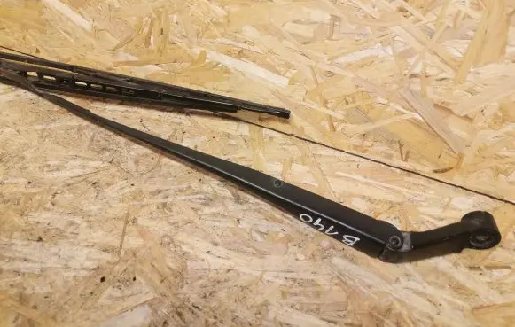 Toyota Verso Front wiper blade arm 3451979 DRRS
