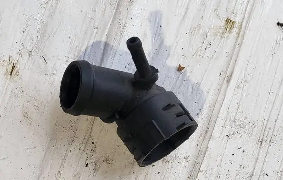 Intercooler hose/pipe