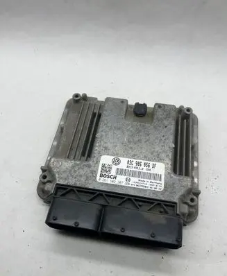 Volkswagen Touran I Engine control unit/module 03C906056DF 1039S14719