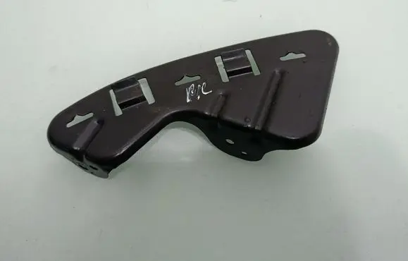 KIA Sportage Fender mounting bracket
