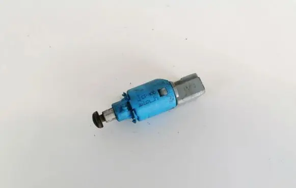 Renault Megane I Brake pedal sensor switch 8200168239b 8200168239-b