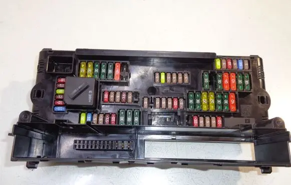 BMW 5 F10 F11 Fuse module 1703344