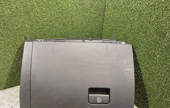 Mitsubishi Pajero Glove box 8006A100 8006A098