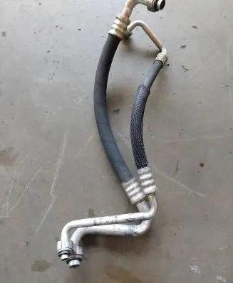 Opel Insignia A Air conditioning (A/C) pipe/hose 13220107