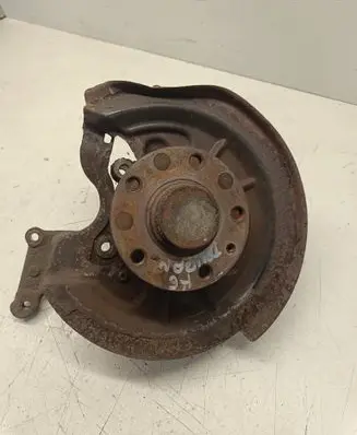 Volkswagen Touran II Rear wheel hub