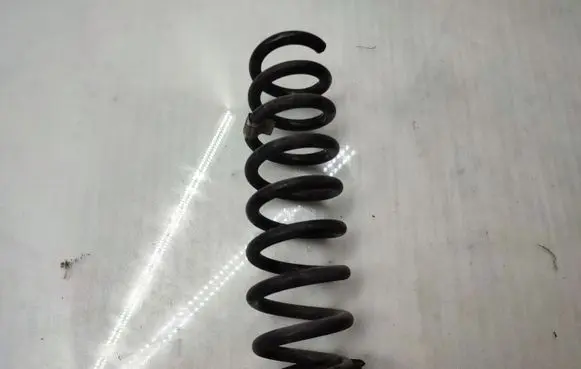 BMW 3 F30 F35 F31 Rear coil spring 6764419
